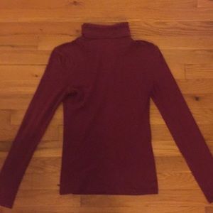 Maroon turtle neck